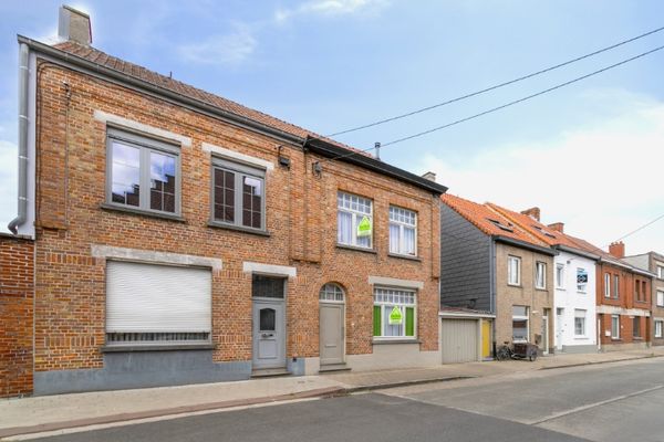 Huis
                                te koop
                                in Roeselare