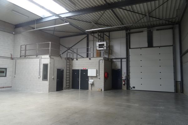 Industrieel te koop / Genk
