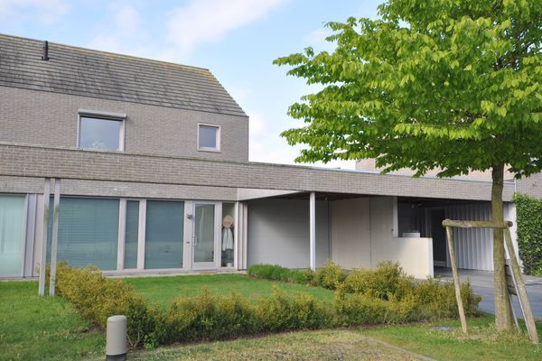 Eengezinswoning
                            optie koop in Oostende