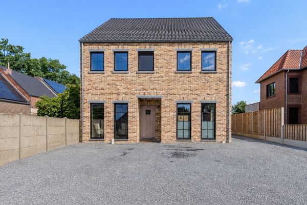 Huis
                                verkocht
                                in Dilsen-Stokkem