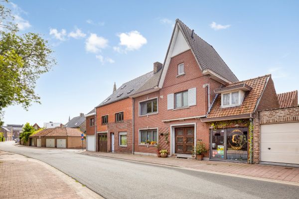 Huis
                                optie koop
                                in Kortemark