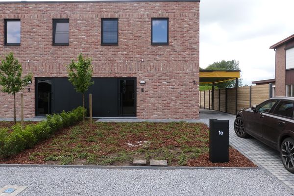 Estate main image