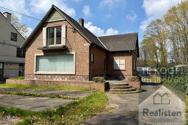 Huis met thuiskantoor te koop in Hasselt