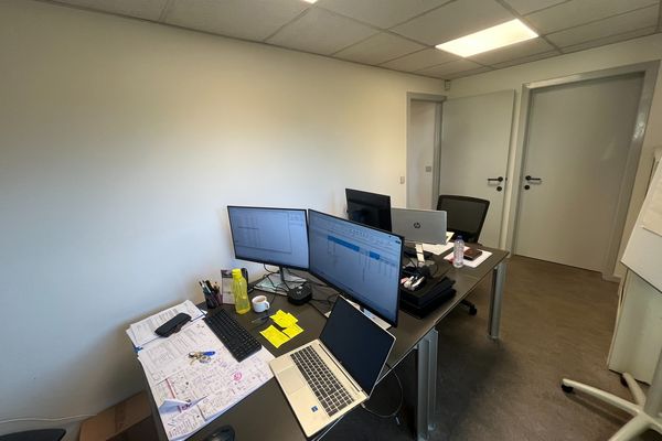 Industrieel te koop / Hasselt