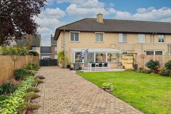 Huis
                                te koop
                                in Kortemark