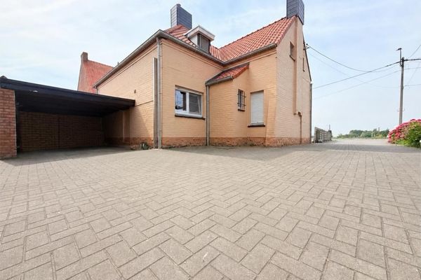 Huis
                                te koop
                                in Gistel