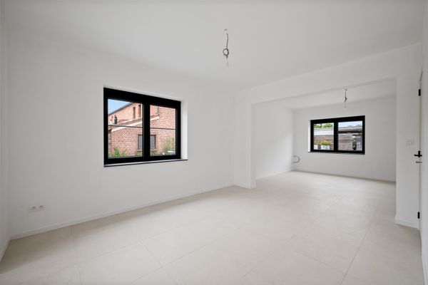 Huis te koop / Baal