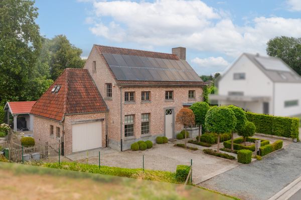 Villa
                                verhuurd in Merelbeke