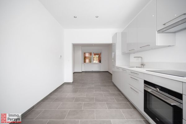 Huis te koop / Schaffen