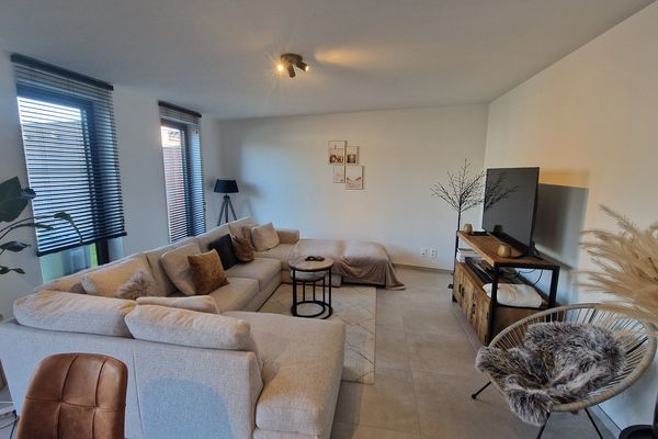 Estate main image