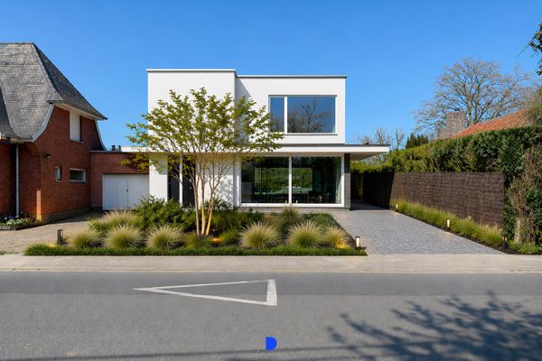 Villa
                            te koop in Roeselare