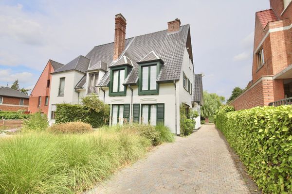 Huis
                                verkocht
                                in Merelbeke