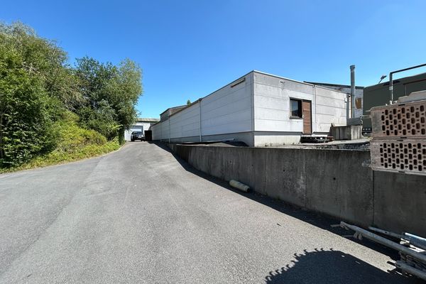 Industrieel
                                te huur
                                in Kortemark