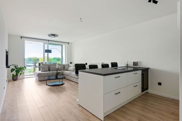 Estate main image