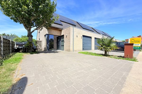 Huis
                                te koop
                                in Zevekote