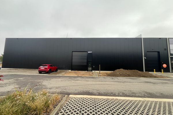 Industrieel te koop / Hasselt