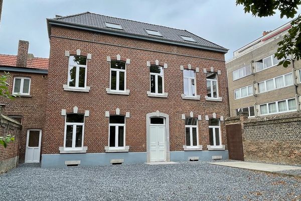 Herenhuis
                                te huur in Sint-Truiden