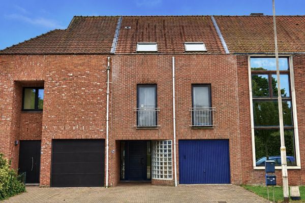 Appartementsgebouw
                                te koop in Eeklo