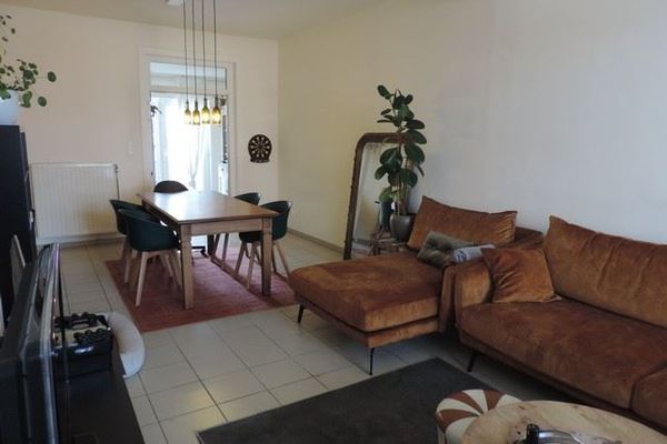 Huis verhuurd / Paal