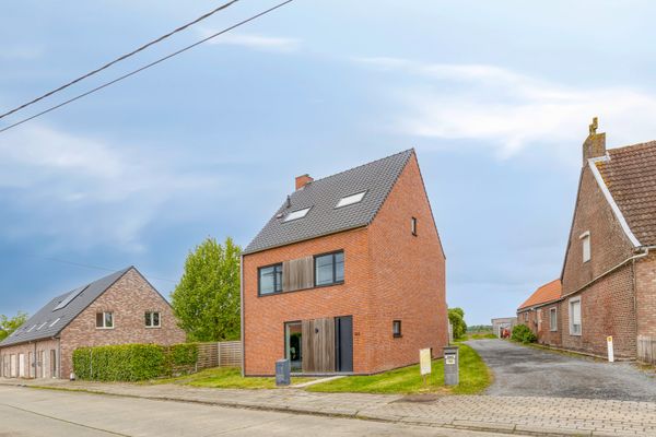 Huis
                                te koop
                                in Handzame