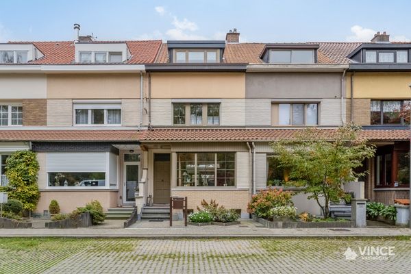 Huis
                                te koop
                                in Ekeren