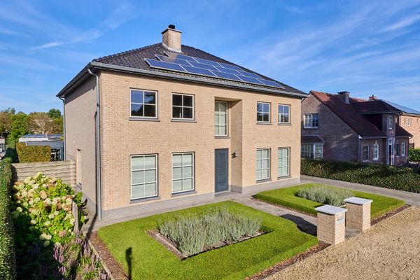Huis
                                te koop
                                in Lommel