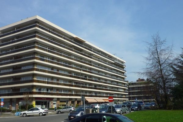 Estate main image
