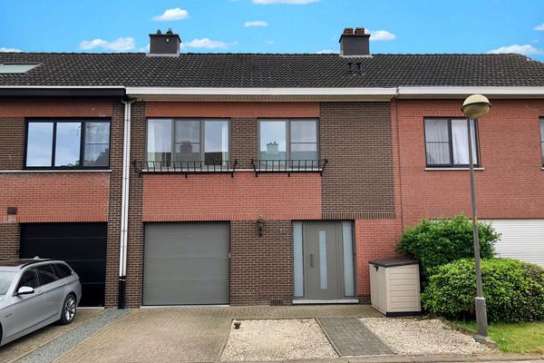 Huis
                                te koop
                                in Zwijndrecht