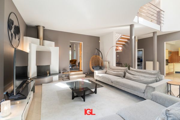 Estate main image