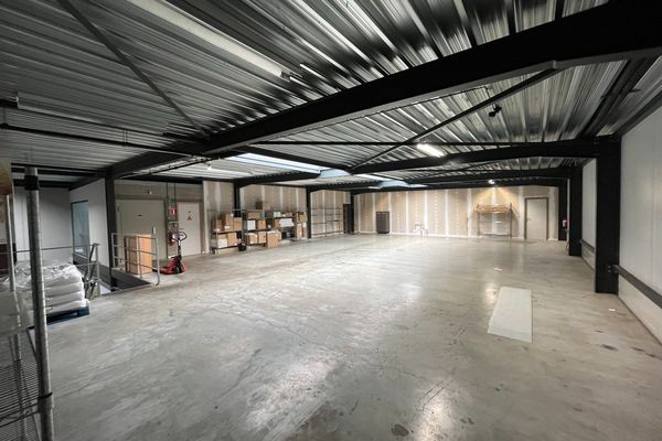 Industrieel te koop / Genk