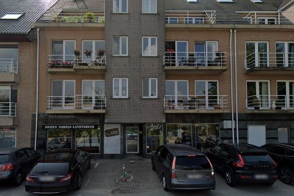 Handelsgelijkvloers
                            verhuurd in Hamme