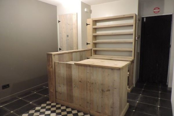 Commercieel te koop / Beringen