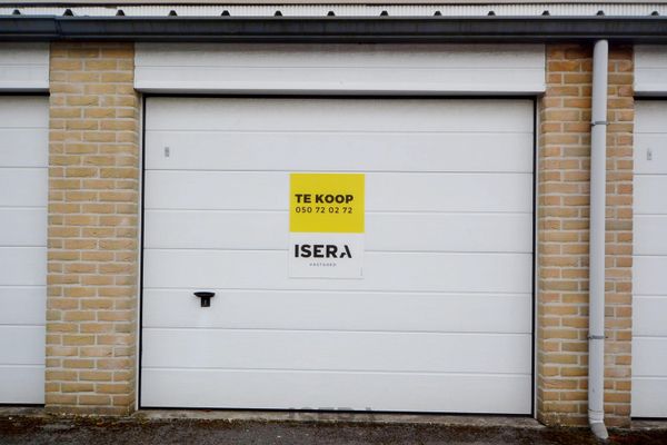 Garage
                                te koop
                                in Sint-Andries