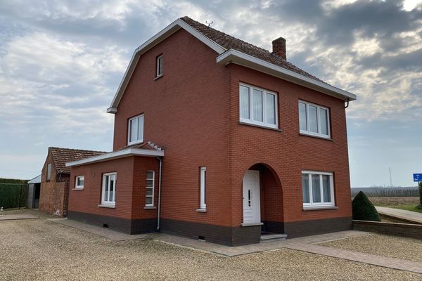 Estate main image