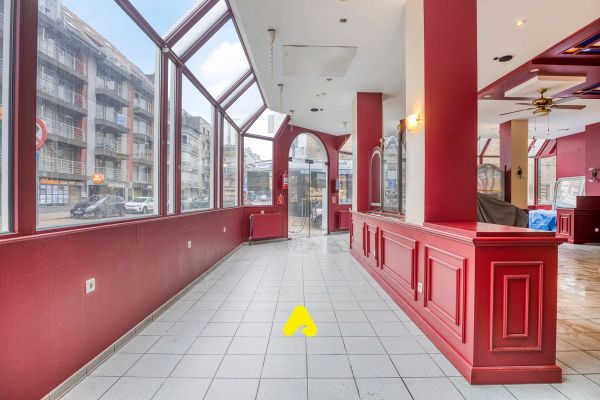 Commercieel te koop / De Panne