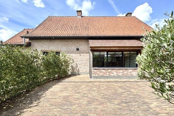Huis
                            te koop in Waregem