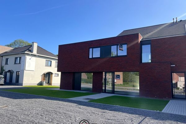 Estate main image