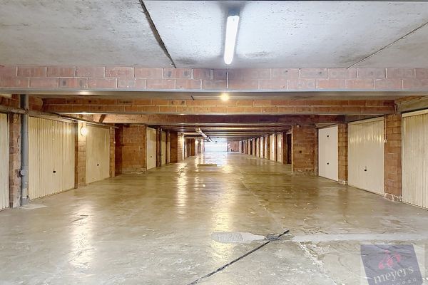 Garage te koop / Hasselt