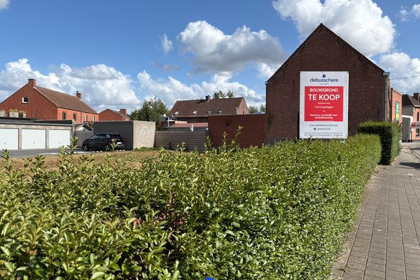 Bouwgrond
                            te koop in Rumbeke