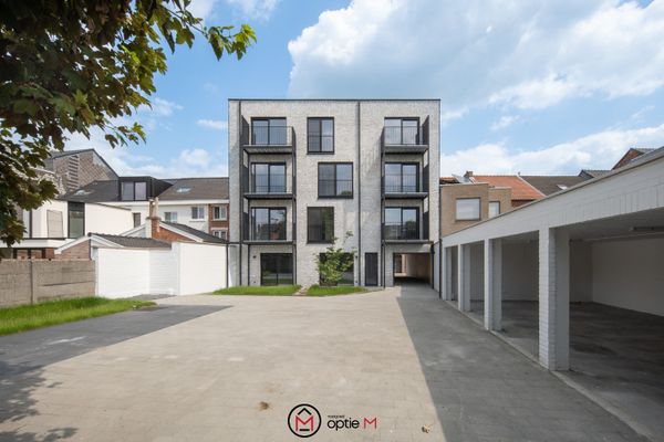 Estate main image