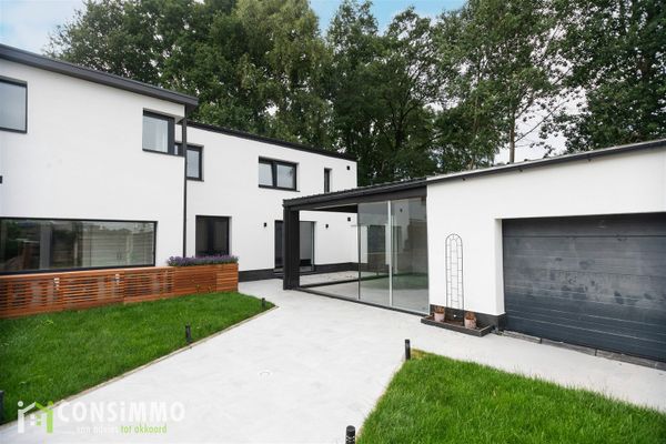 Estate main image