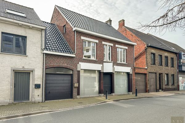 Huis
                                te koop
                                in Aartrijke