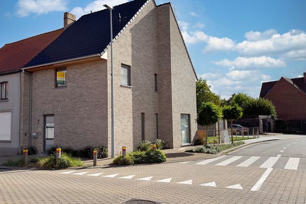 Huis
                                te koop
                                in Veldegem