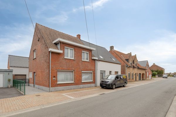 Huis
                                optie koop
                                in Kortemark