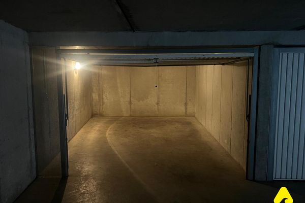 Garage option d'achat / La Panne