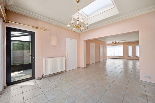 Huis te koop / Lint