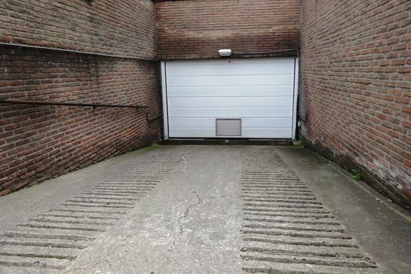 Garage
                                te huur in Hasselt