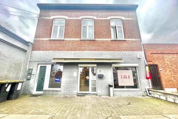 Commerce
                            a louer in Binche