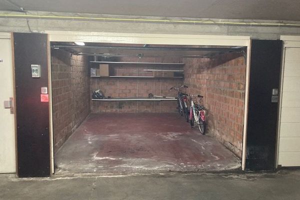 Garage te koop / Eeklo