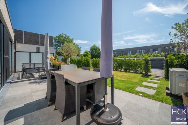 Gelijkvloersappartement
                                te huur in Kruishoutem